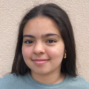 Baby-sitter disponible sur Reims !