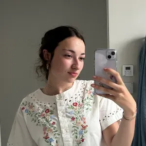 Baby sitter sur reims et montagne de reims(sillery