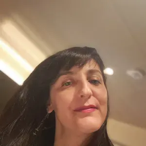 Addetta pulizie , privati , beb , aereiporto , negozi