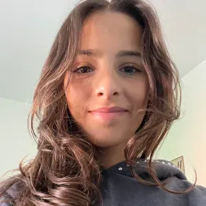 Babysitter na zona de Lisboa e Oeiras