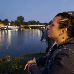 Femme de ménage , aide à domicile ou garde d'enfants 