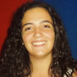 Procura-se empregada doméstica 