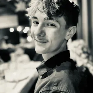 Jeune baby-sitter sur Douarnenez !