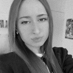 Garde d'enfants douce et responsable 