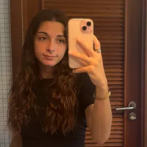 Baby-sitter motivée aux alentours de Marseille 