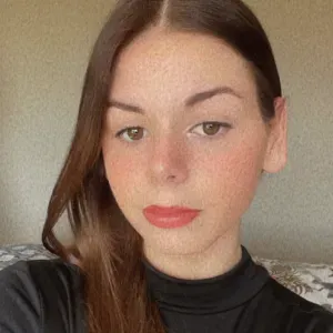 Baby-sitter étudiante à Roanne 😁