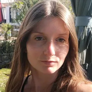 Baby-sitter diplomée autour de La Rochelle