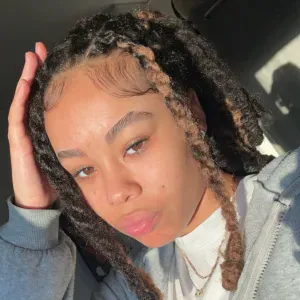 Pet-sitter présente pour vous!