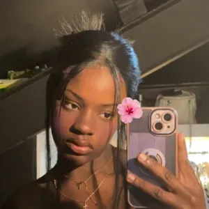 Baby-sitter disponible sur Nice ! 