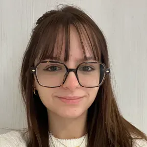 Baby-sitter en recherche de garde