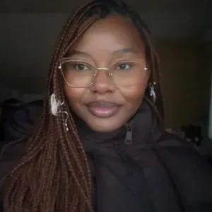 Baby-sitter , responsável e profissional 