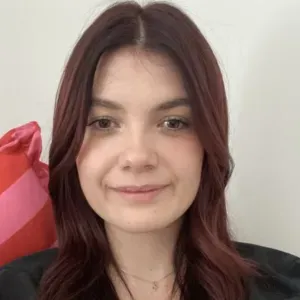 Baby-sitter douce et créative à Reims !