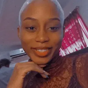 Baby-sitter souriante expérimentée à Antony