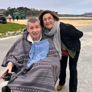 Poste de dame de compagnie - Aide à domicile à Rospez