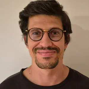 Baby-sitter/ Aide socio éducatif expérimenté à Genève 