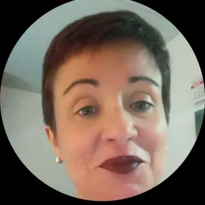 MUJER CANARIA SERIA Y RESPONSABLE