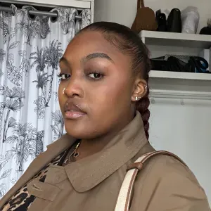  Babysitter expérimentée disponible !