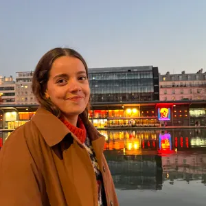 Pet-sitter à Paris l'été 2026 ! 