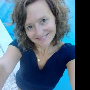 Garde d'enfant à domicile et vie périscolaire