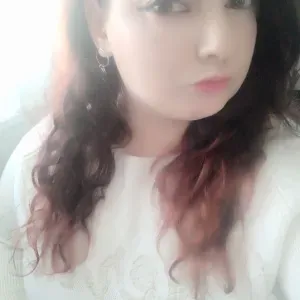 Empregada de limpeza c/ contracto