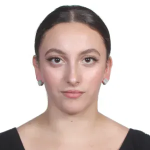 Étudiante et baby-sitter à Paris
