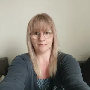 auxiliaire de vie aide ménagère garde de nuit