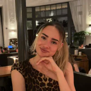 Baby sitter, certificat de la croix rouge et premier secours