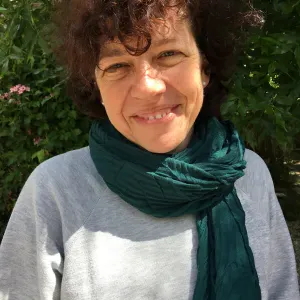 Maman expérimentée qui a de grands enfants