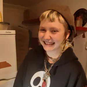 Jeune baby-Sitter étudiante expérimentée sur Aurillac 