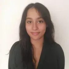 Acompañante y ocasional cuidadora de niños