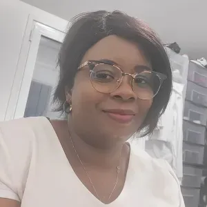 Baby sitter  attentionnée, Passionnée par le bien etre