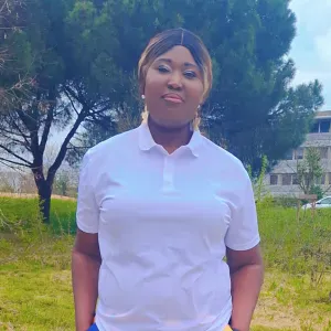 Je suis Auxiliaire de vie je suis disponible immédiatement