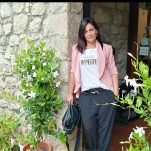 Babysitter esperta napoli.ricevo a casa