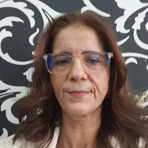 Empregada de limpeza responsável em Gaia
