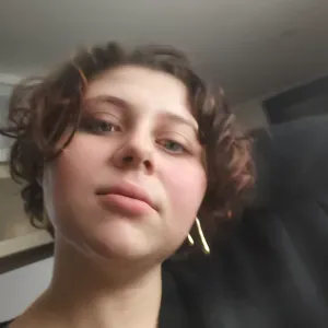 Baby-sitter Expérimentée principalement enfant en bas âge