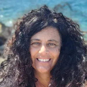 Addetta alle pulizie e riordino della casa.