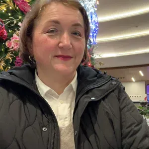 busco trabajo como cuidadora limpieza y hosteleria