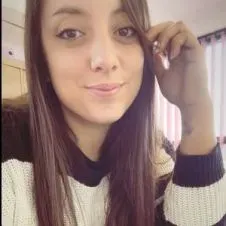 Babysitter occasionnelle disponible!