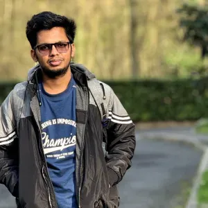 Compassionate carer looking for a job