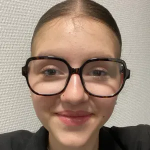 Baby-sitter depuis 2ans et étudiante 