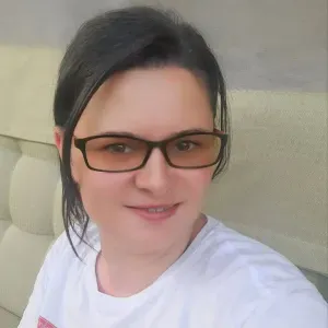 Collaboratrice  e beby Sitter...e qualsiasi lavoro onesto..