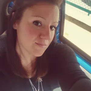 Addetta pulizie , collaboratrice domestica 