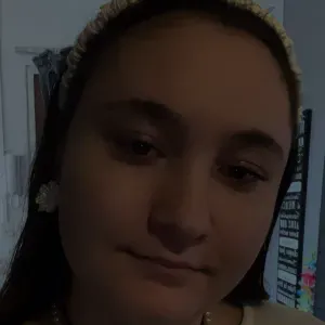 Baby-sitter, aime rendre services aux autres