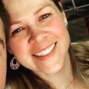 Cuidadora, auxiliar, babá. Qual a sua necessidade?