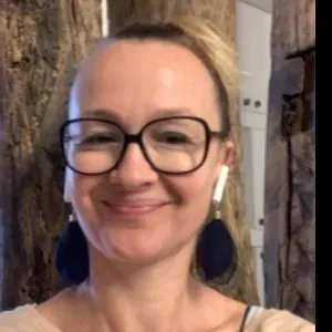 Happy nanny française bilingue en Anglais 