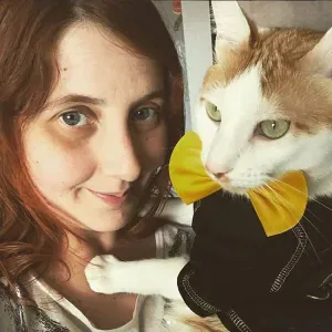 Cuidadora de animales con más de 15 años de experiencia