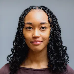 Étudiante en Économie Internationale à Panthéon-Sorbonne