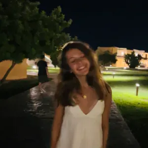 Baby-sitter et lycéenne à Annecy 