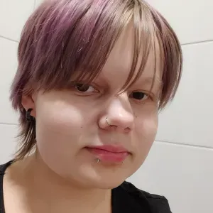 Kokenut nuori hoitaja etsii töitä!