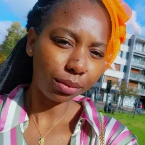 🌟 Aide à domicile pour seniors – Sérieuse et disponible 🌟